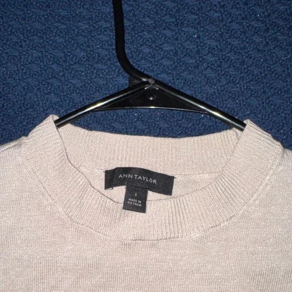 Ann Taylor Cream Crewneck Sweater - Picture 2 of 4